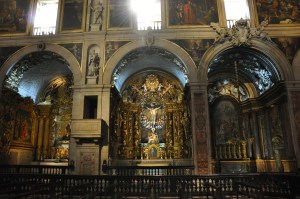 Wider view of some of the alcoves